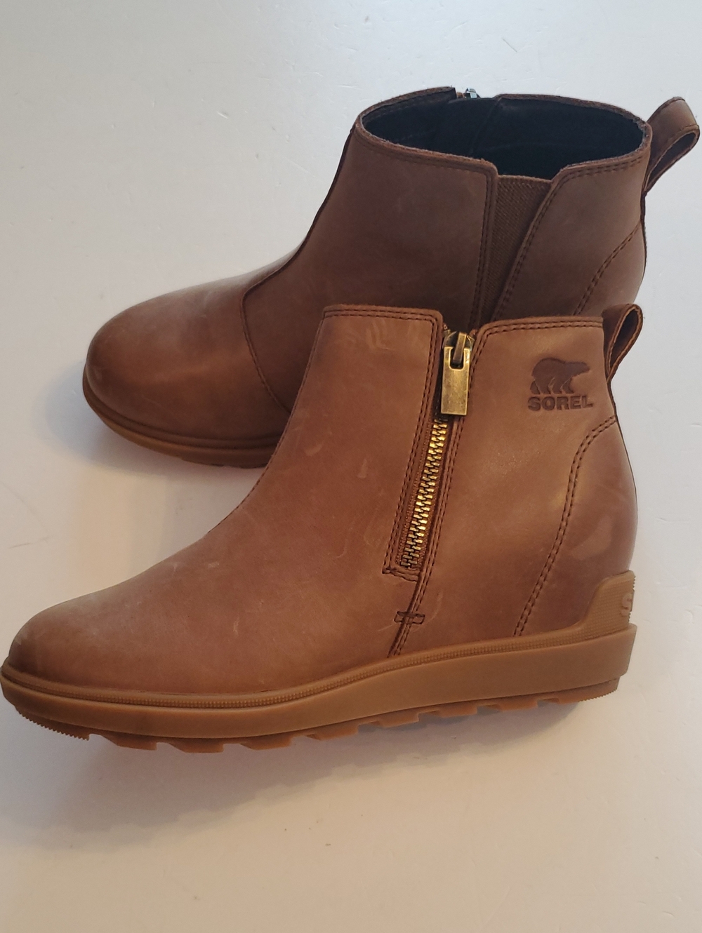 Sorel Evie II Brown Leather Side-Zip Ankle womens Booties.